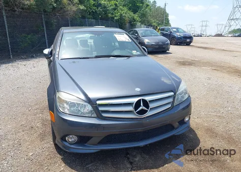 2008 Mercedes-Benz C 300 Luxury 4Matic/Sport 4Matic z USA, uszkodzony, nr VIN WDDGF81X58F175432